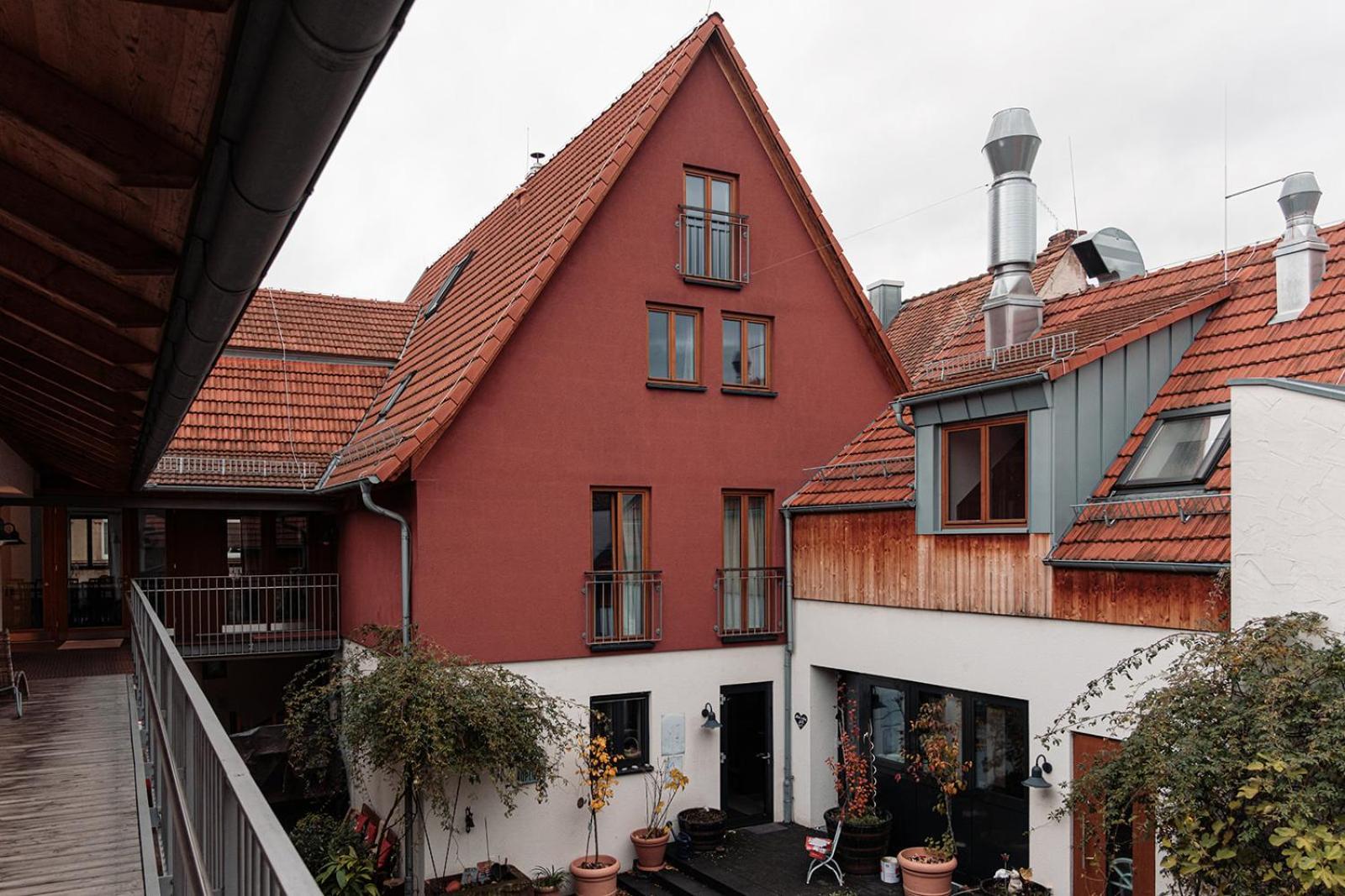 Landgasthof Zum Hasen Kleinwallstadt Exterior foto